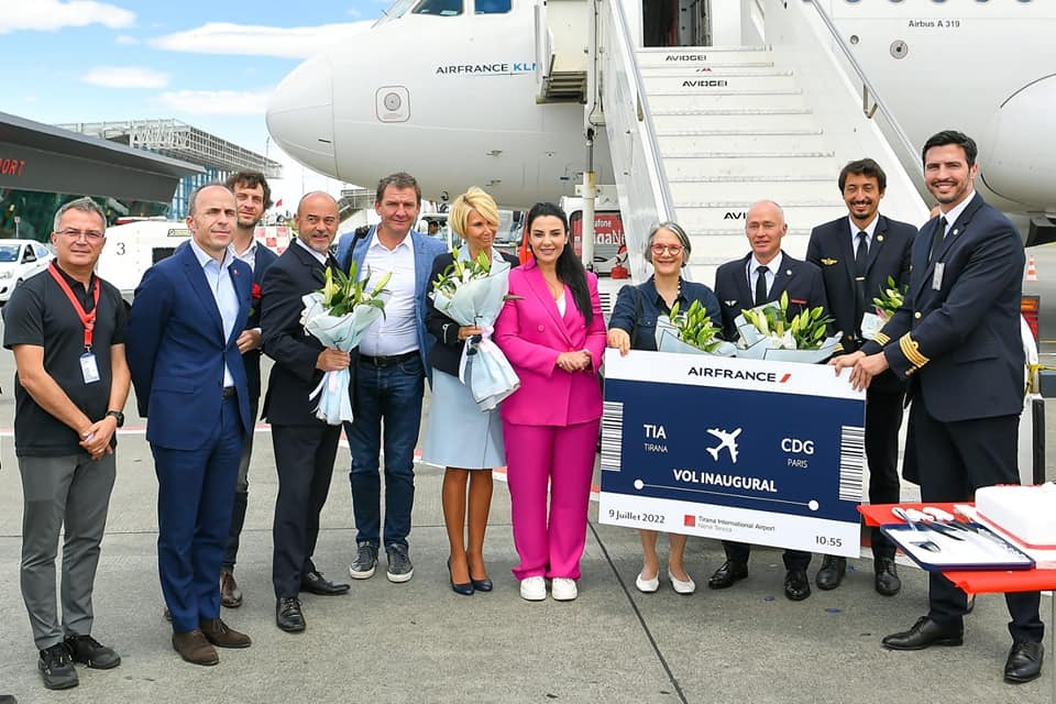 Air France rikthehet në Shqipëri pas 32 vitesh