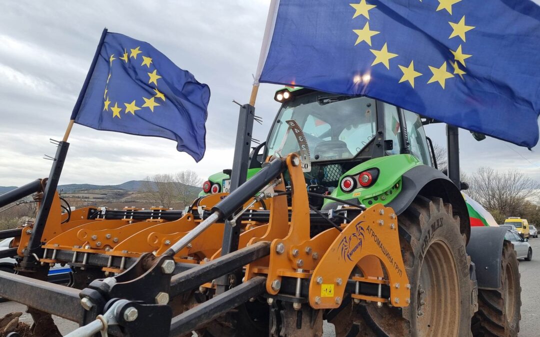 Reunião dos ministros decorru com mais uma manifestação no exterior da sede do Conselho da UE