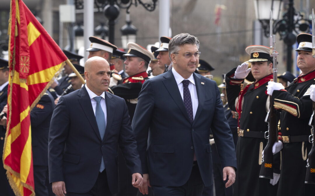 Hrvatska će i dalje pomagati S. Makedoniji na putu prema EU