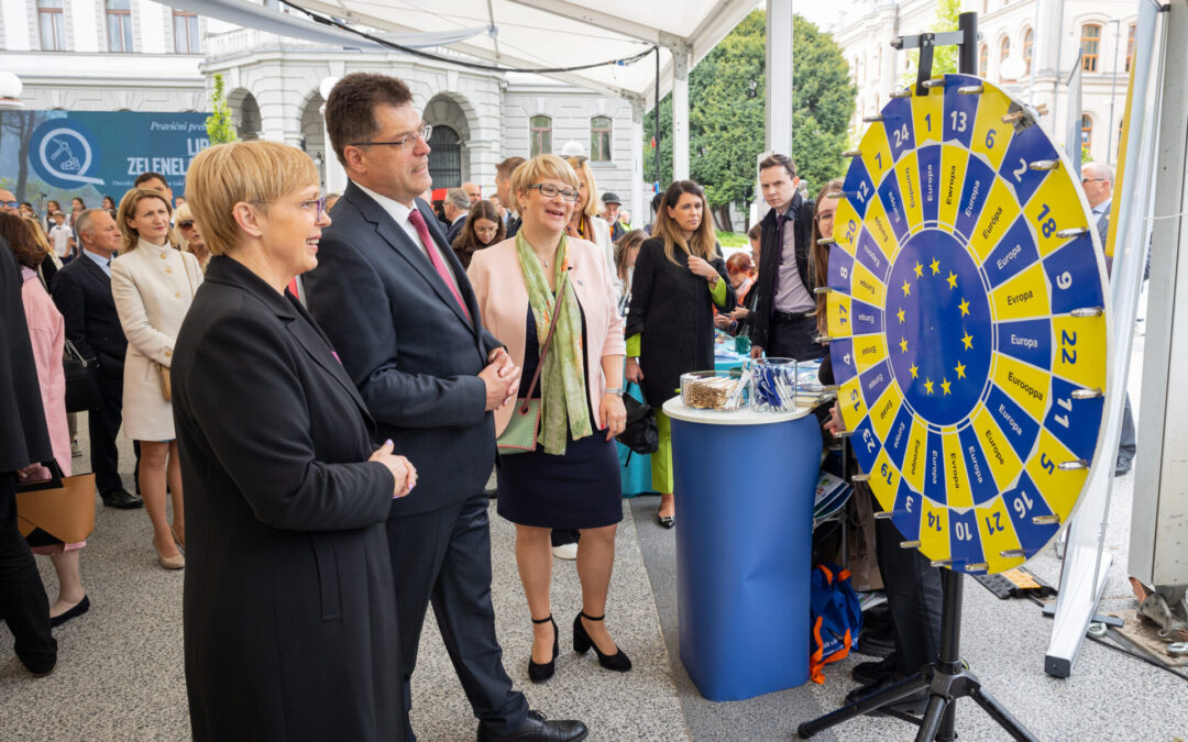 V Sloveniji dan Evrope v znamenju pozivov k nadaljnji enotnosti EU