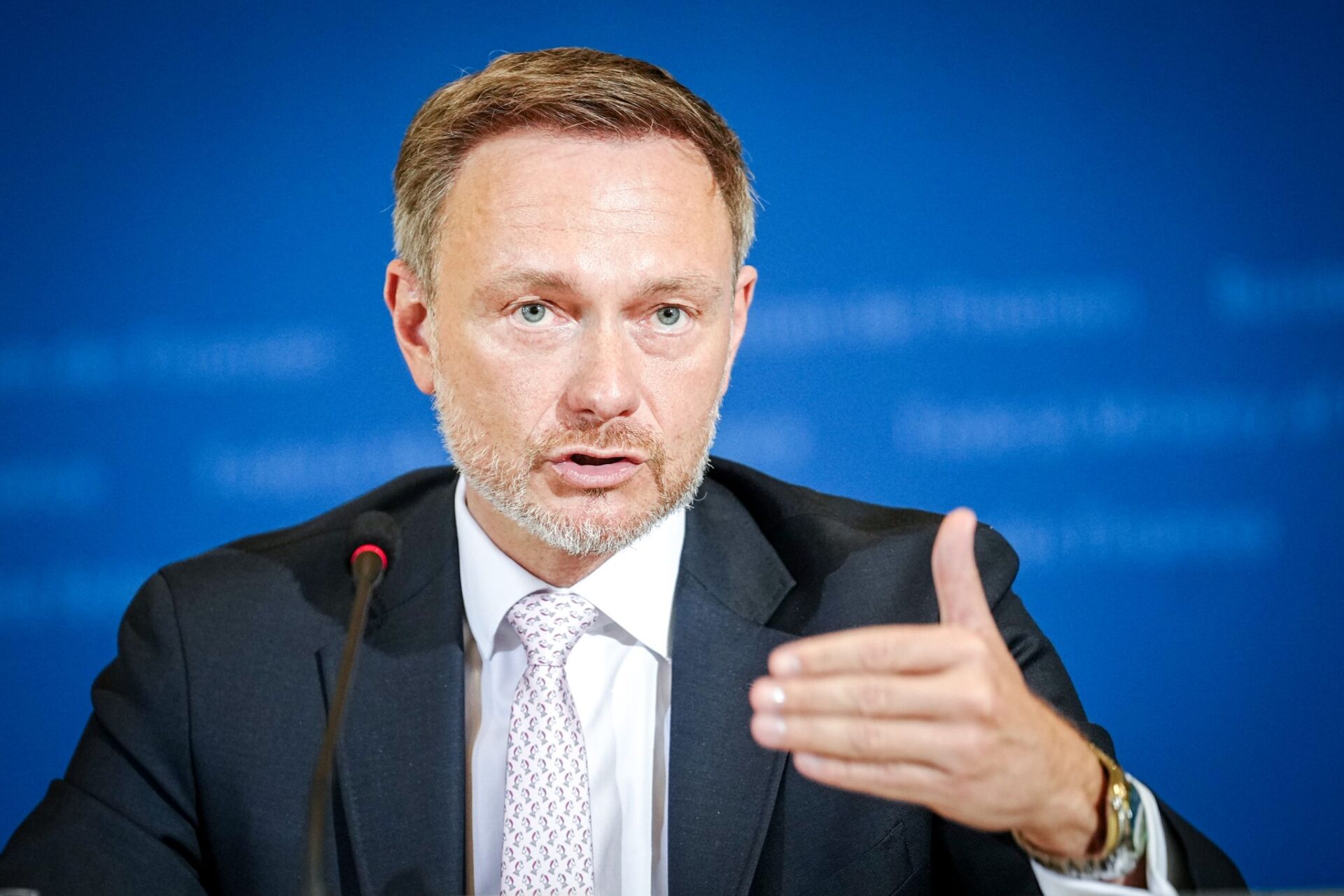 Über die Schuldenregeln der EU: Interview mit Bundesfinanzminister Christian Lindner