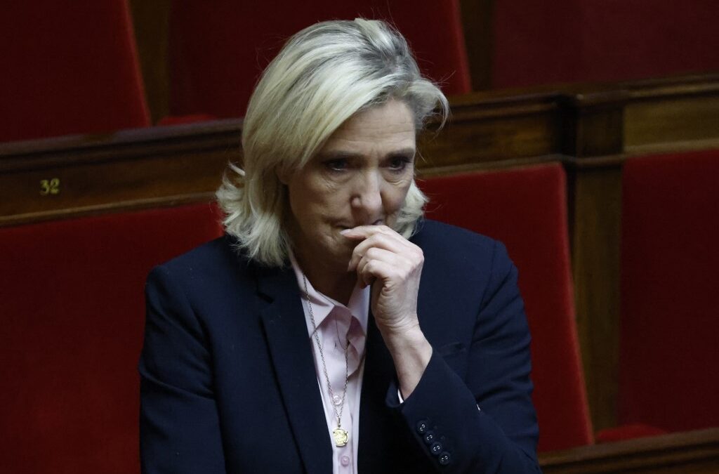 L’Europe en bref : Marine Le Pen renvoyée en justice pour détournement de fonds européens