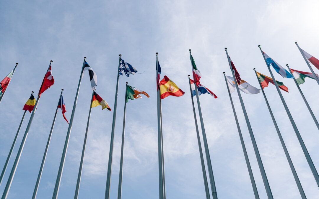 La UE acuerda negociar la adhesión con Ucrania y Moldavia