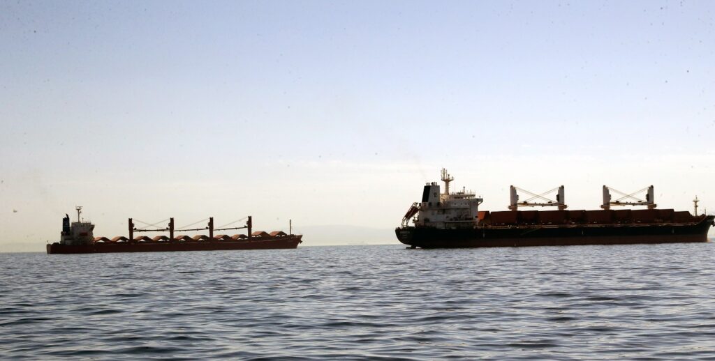 Buques de carga entran en el puerto de Mersin,Turquía, el 5 de enero de 2024. Foto: Mustafa Kaya / Xinhua News / ContactoPhoto