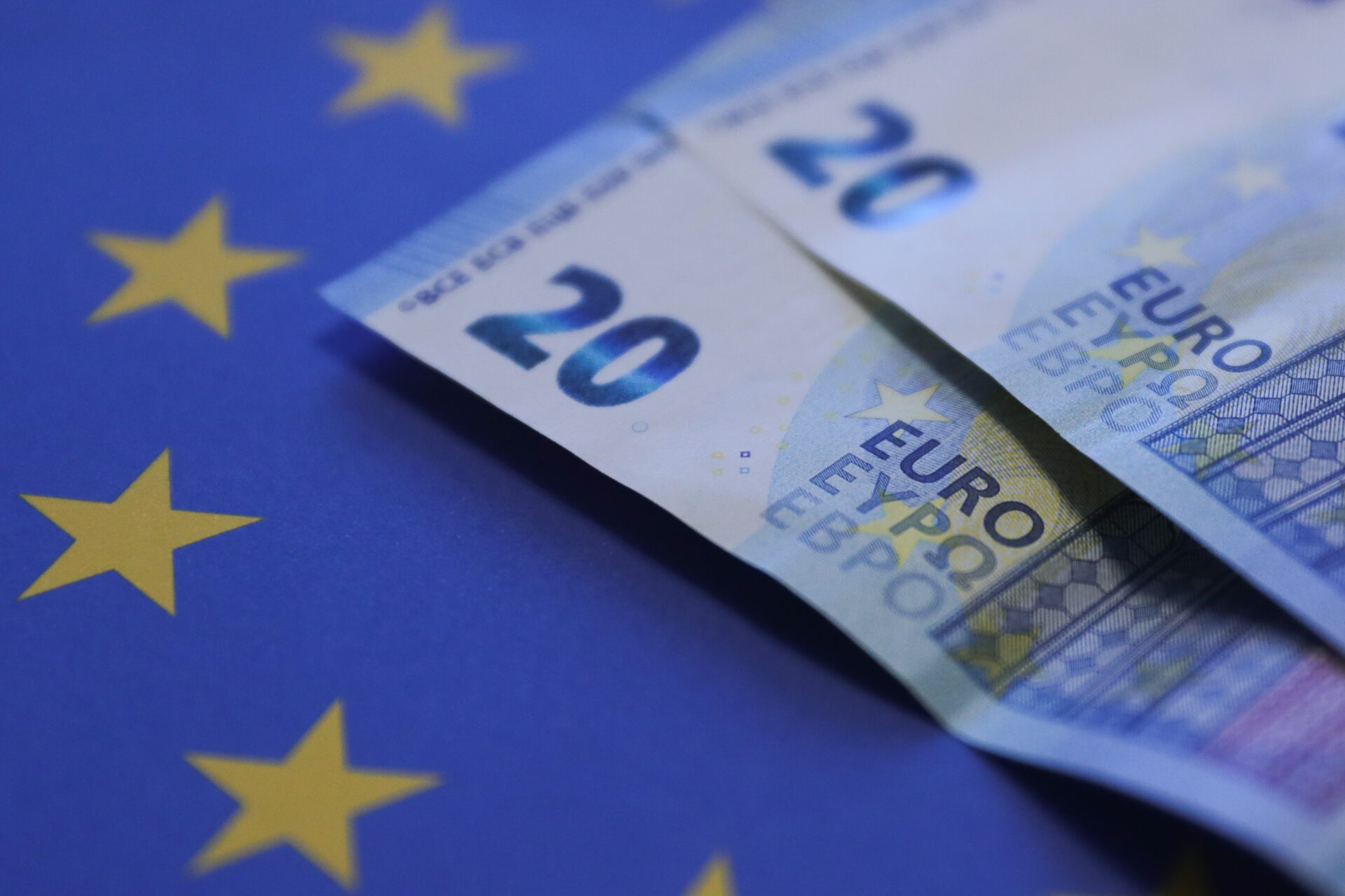 El PIB de la eurozona aceleró su expansión al 0,4% en el primer trimestre, con España en el 0,6%