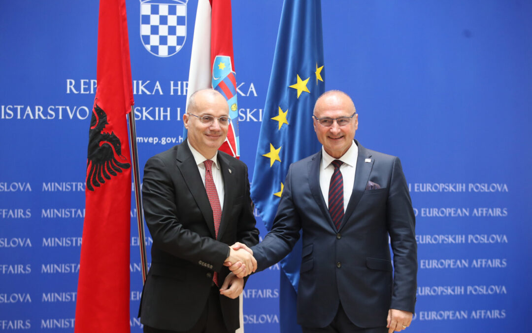 Hrvatska za što skoriji ulazak Albanije u EU