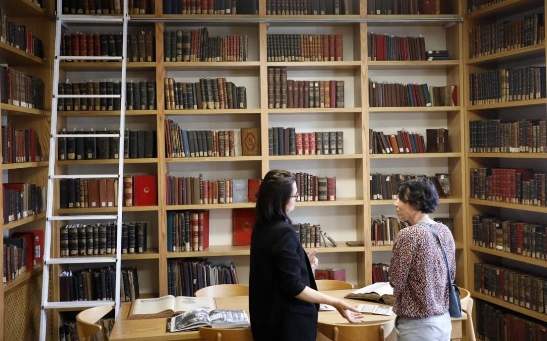 BE mbështet ruajtjen dhe restaurimin e dorëshkrimeve të rralla në Bibliotekën Kombëtare të Shqipërisë