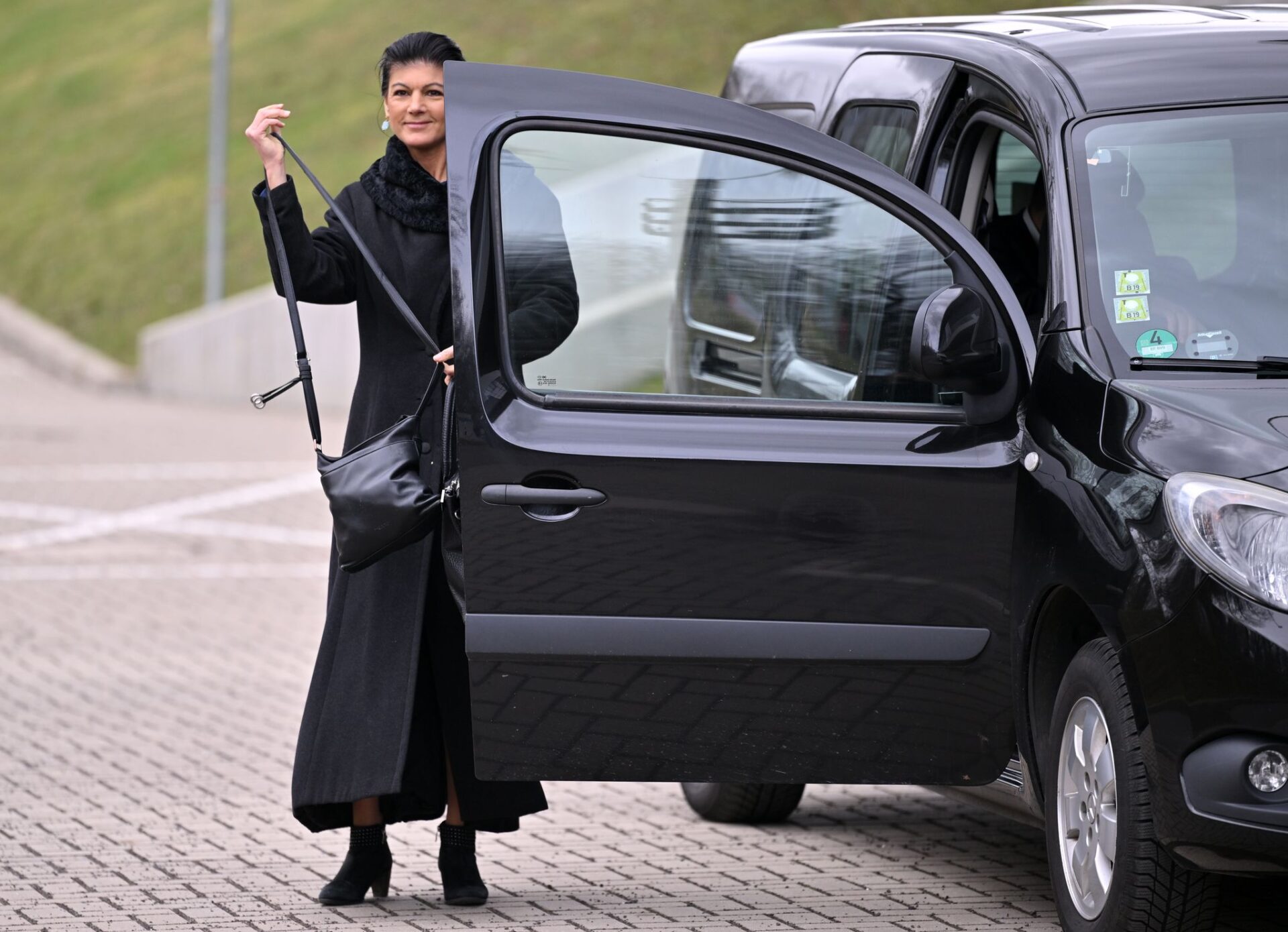 Verbrenner-Aus: Wagenknecht wettert gegen EU-Beschluss