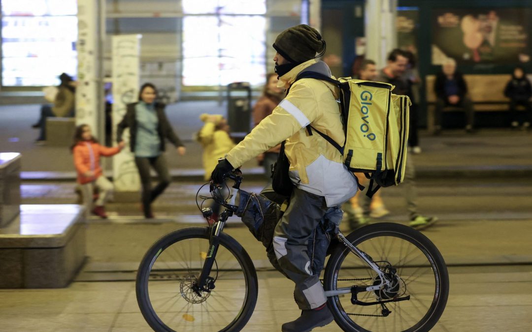 Las entregas de comida: la UE investiga las prácticas de Delivery Hero y Glovo