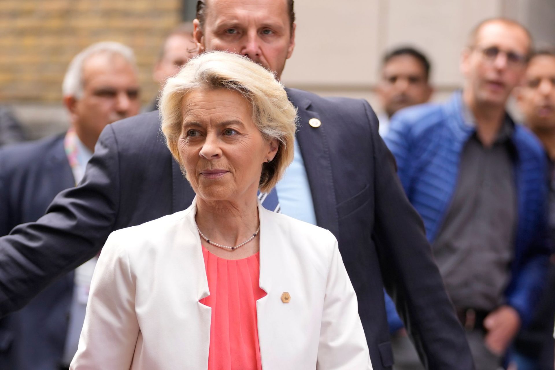 Los eurodiputados eslovenos esperan que von der Leyen cumpla con los compromisos