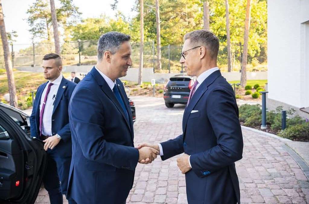 predsjedavajući Predsjedništva BiH Denis Bećirović i predsjednik Republike Finske Alexander Stubb u Helsinkiju (Foto: FENA/Predsjedništvo BiH)