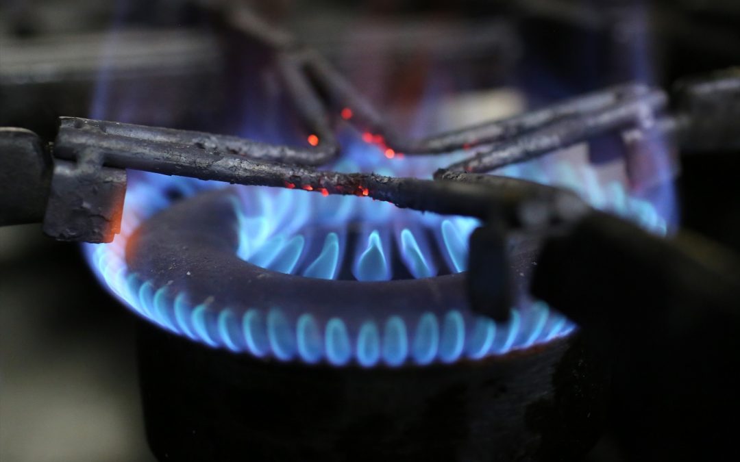 Un 75% de españoles ha cambiado sus hábitos domésticos para ahorrar energía