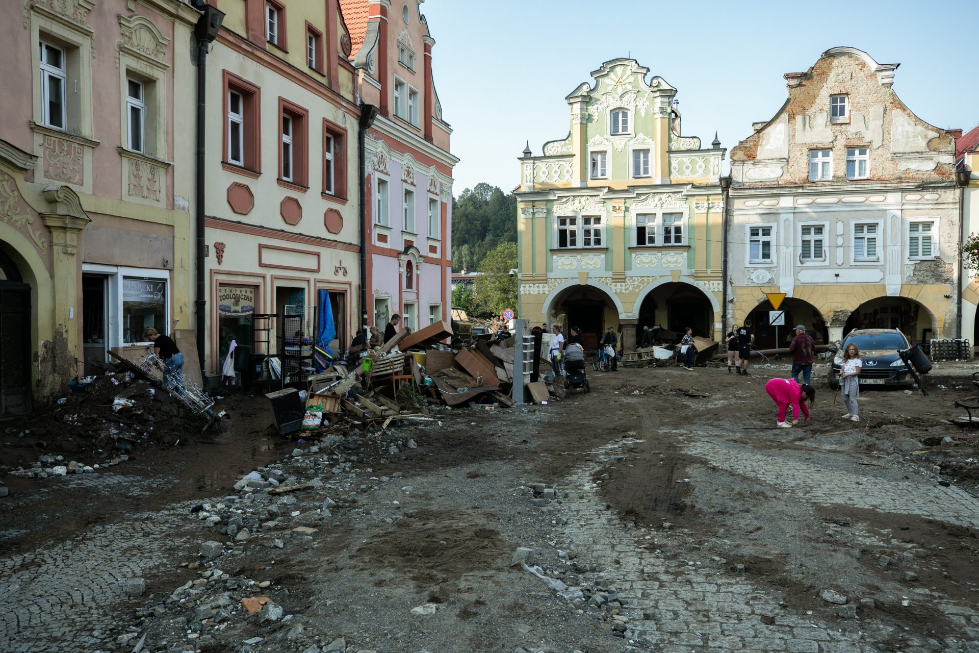 Slovenija poplavljenim državam pošilja pomoč