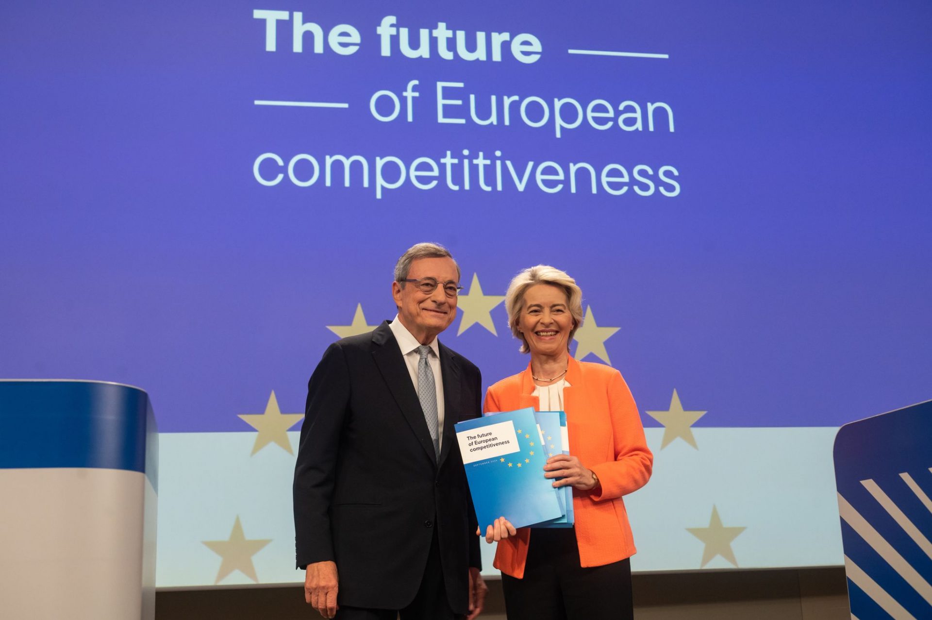 Mario Draghi (L), Special Advisor to Ursula von der Leyen, President of the European Commission in charge of the report on the future of European competitiveness, and Ursula von der Leyen, President of the European Commission, give a press conference on the report of the future of European competitiveness.