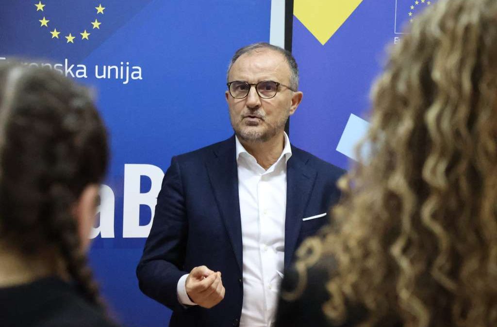 Šef Delegacije Europske unije i specijalni predstavnik EU u Bosni i Hercegovini, veleposlanik Luigi Soreca, u Mostaru (Foto FENA/Branka Soldo)