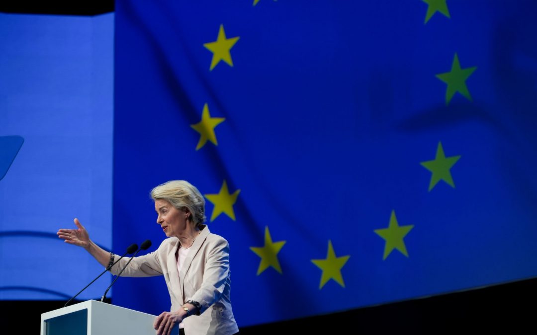 Von der Leyen ve un «enorme error de cálculo» recortar en ciencia como Trump y ofrece una UE abierta al talento