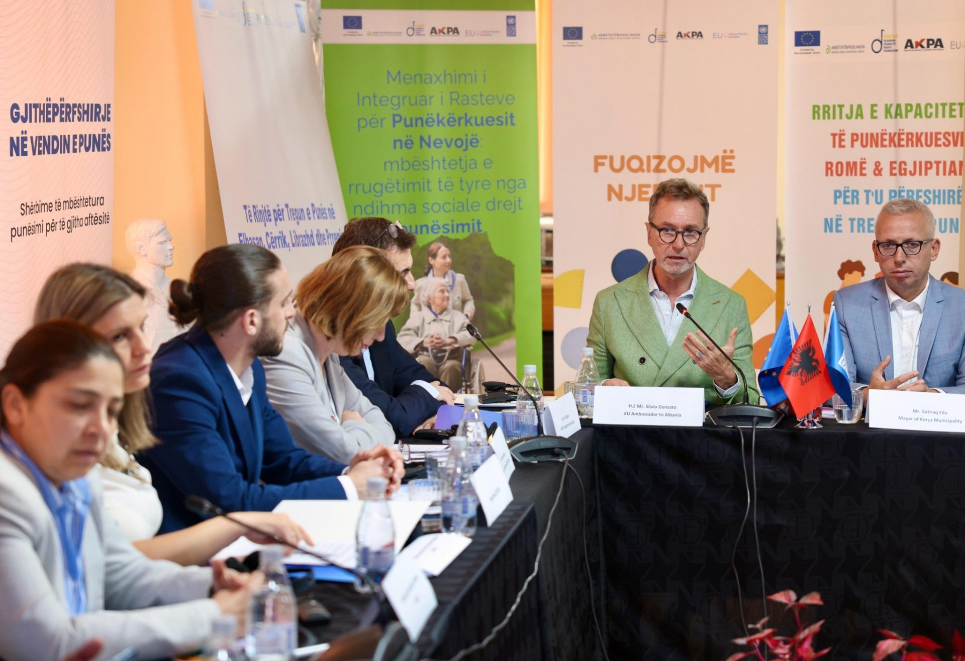BE, 1.2 million euros in grants for civil society and groups in need in Albania