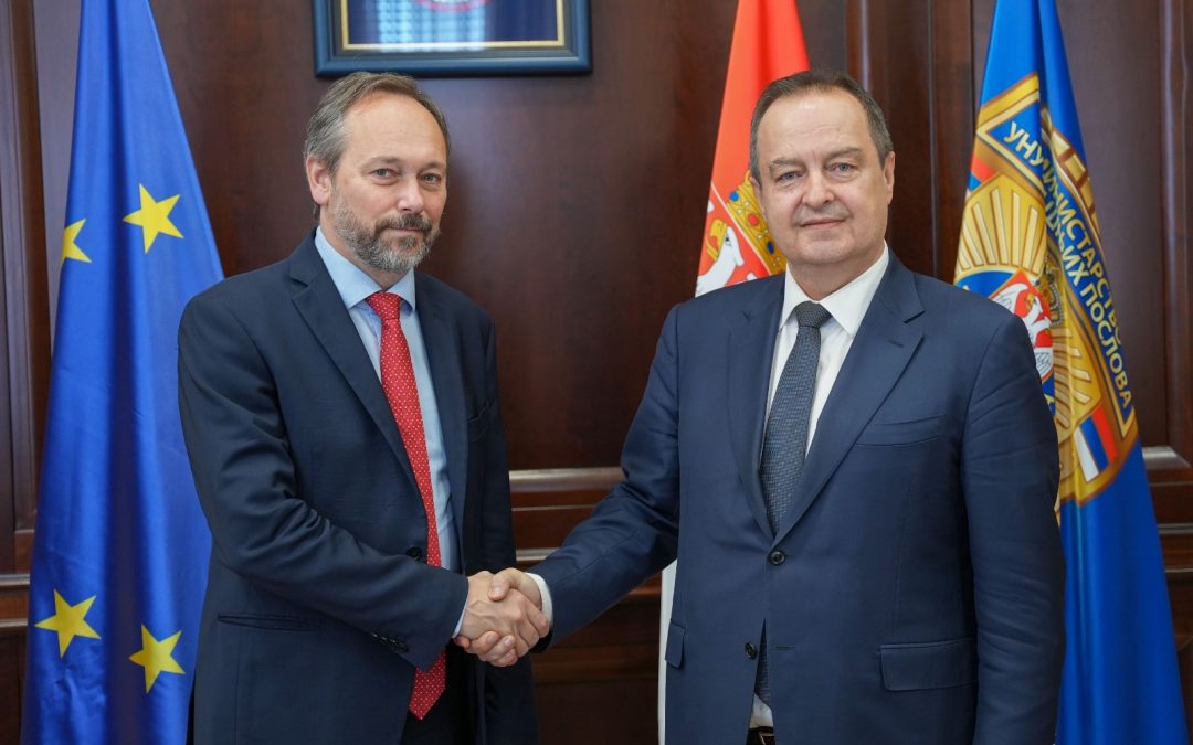 Dačić primio u oproštajnu posetu ambasadora EU u Srbiji Žiofrea