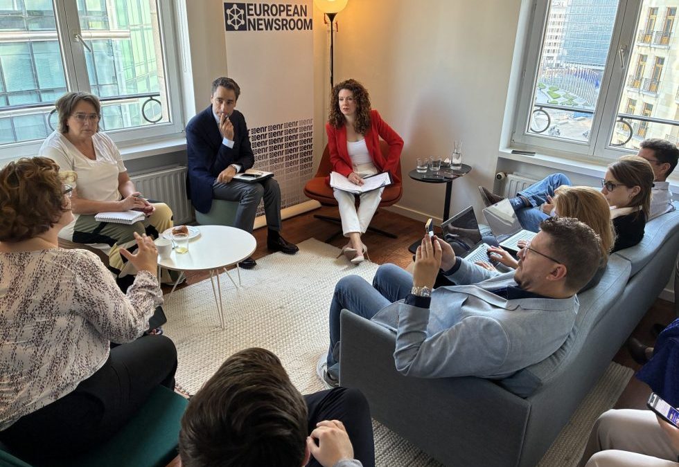 Todas las miradas puestas en el MFP: desayuno de prensa con la presidenta del Comité Europeo de las Regiones