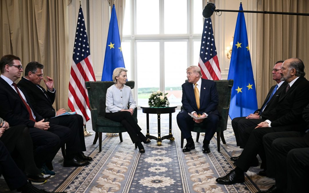 L&rsquo;UE suspend ses mesures de riposte après l&rsquo;accord commercial noué avec Trump