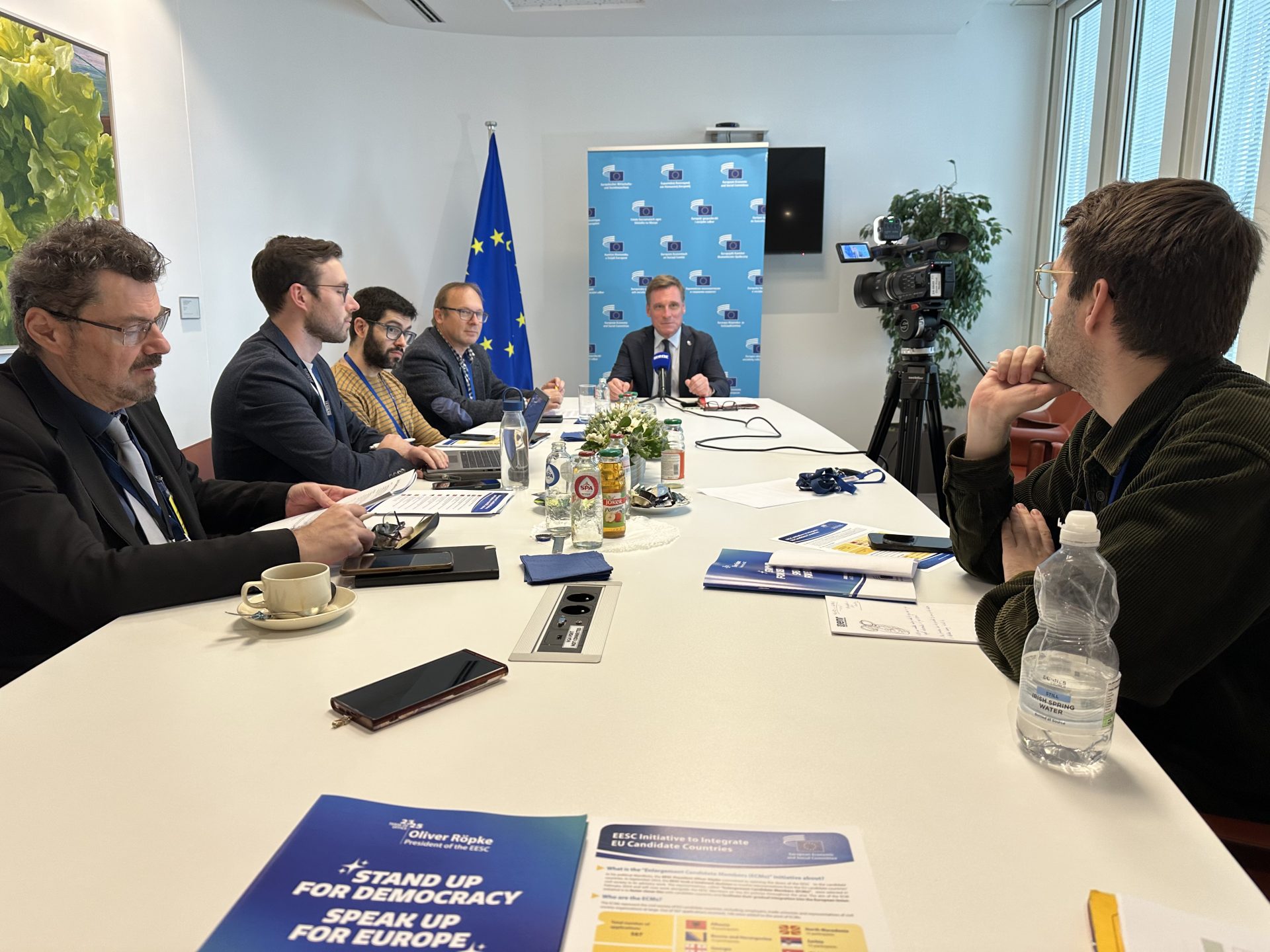 “Stand up for democracy, speak up for Europe”: Interview with outgoing EESC President Oliver Röpke
