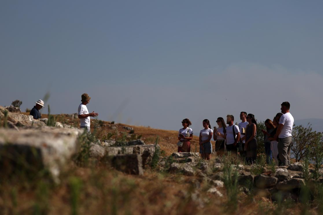 EU-funded program trains youth as tourist guides of the archaeological park of Bylis in Albania