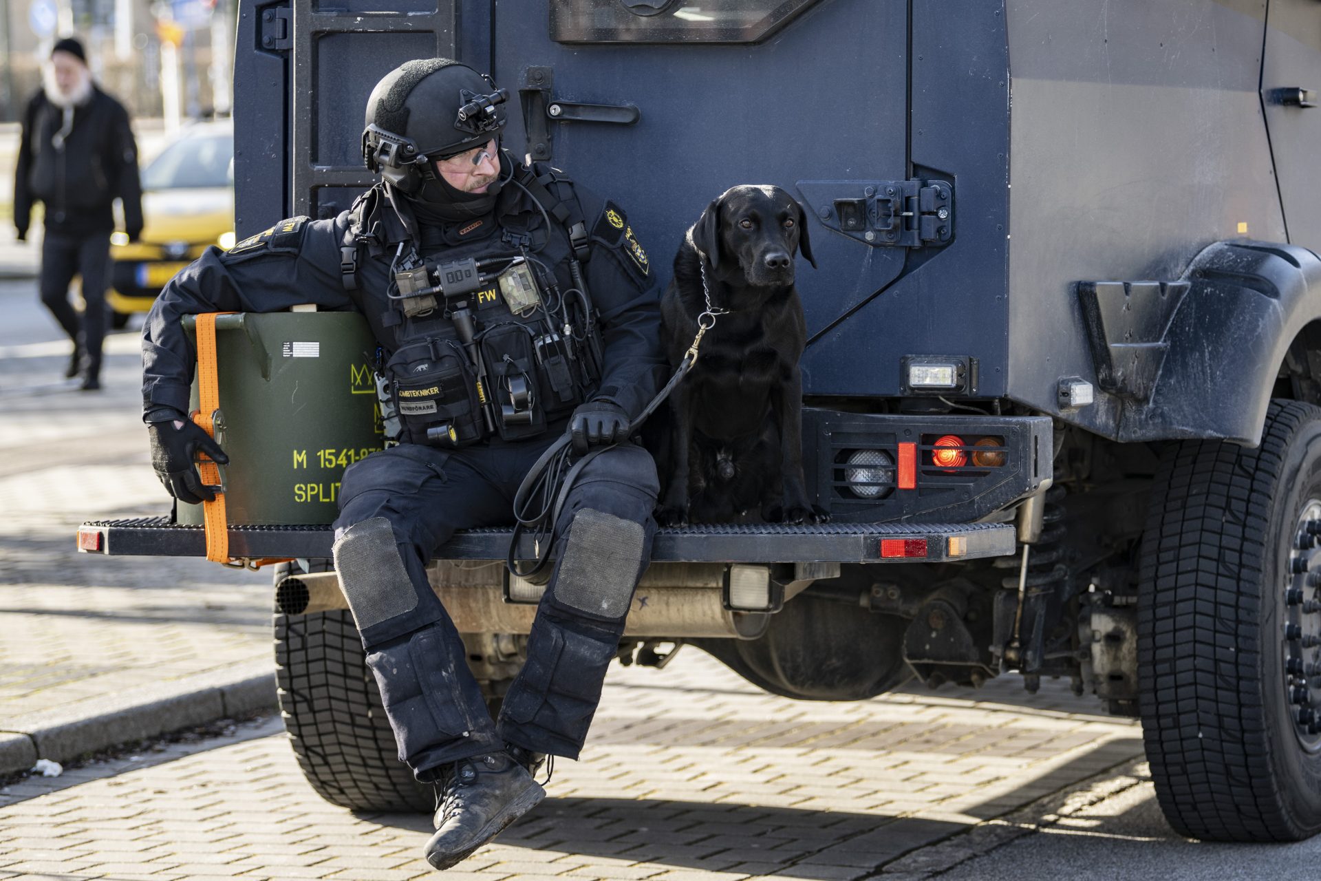 Sweden sends police to Copenhagen