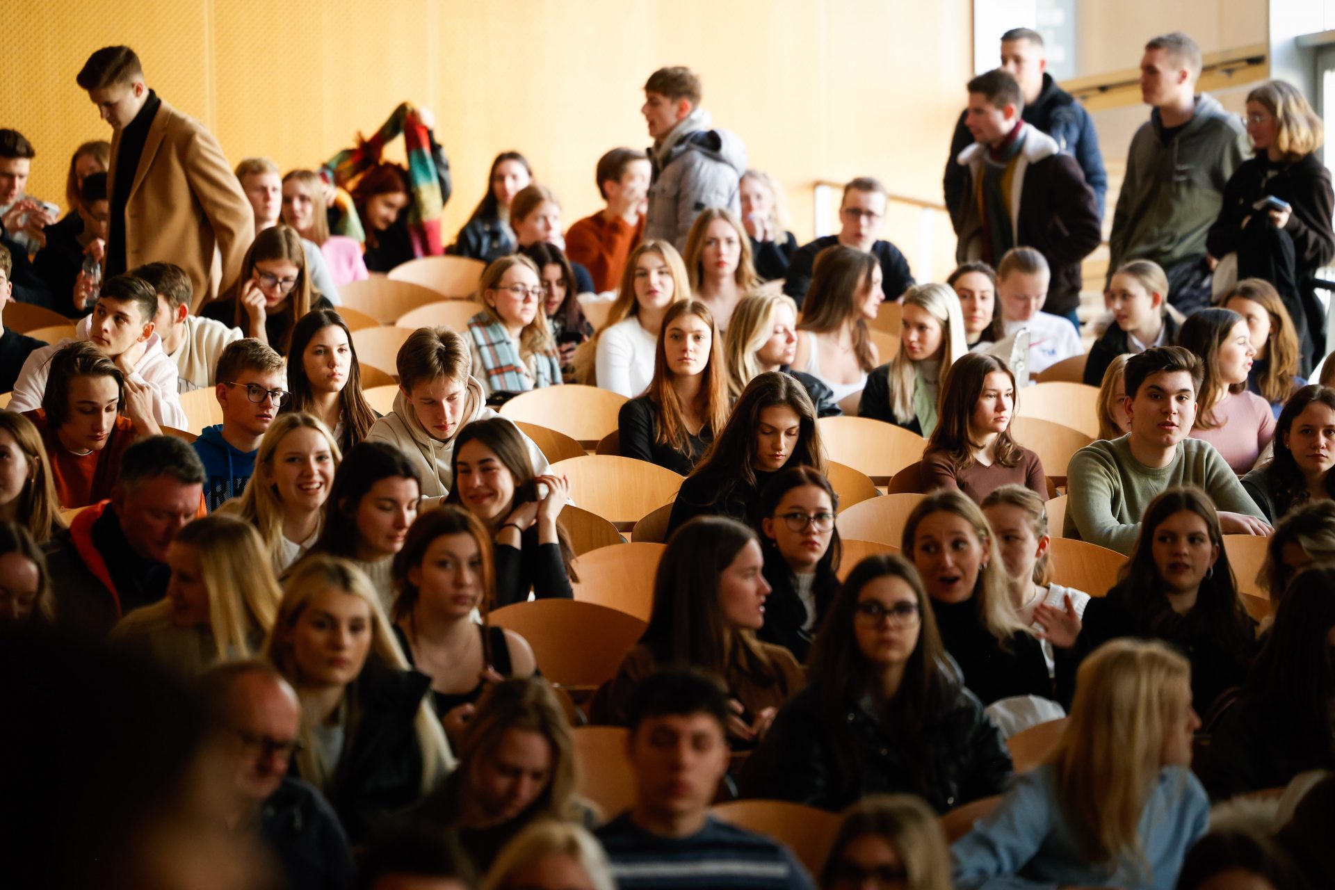 Slovenski izobraževalni sistem v primerjavi z EU razmeroma uspešen