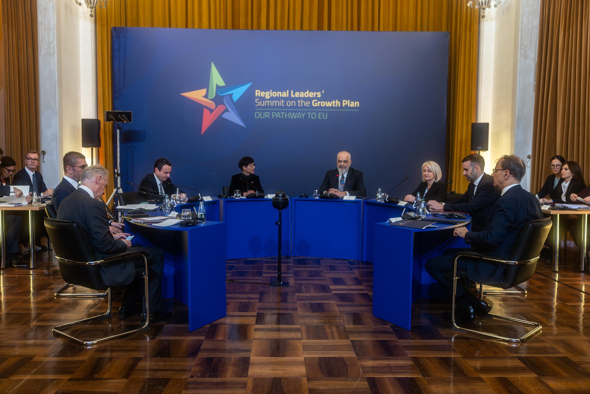 Macut u Tirani: Insistirao sam na otvaranju Klastera 3 i preostalih poglavalja