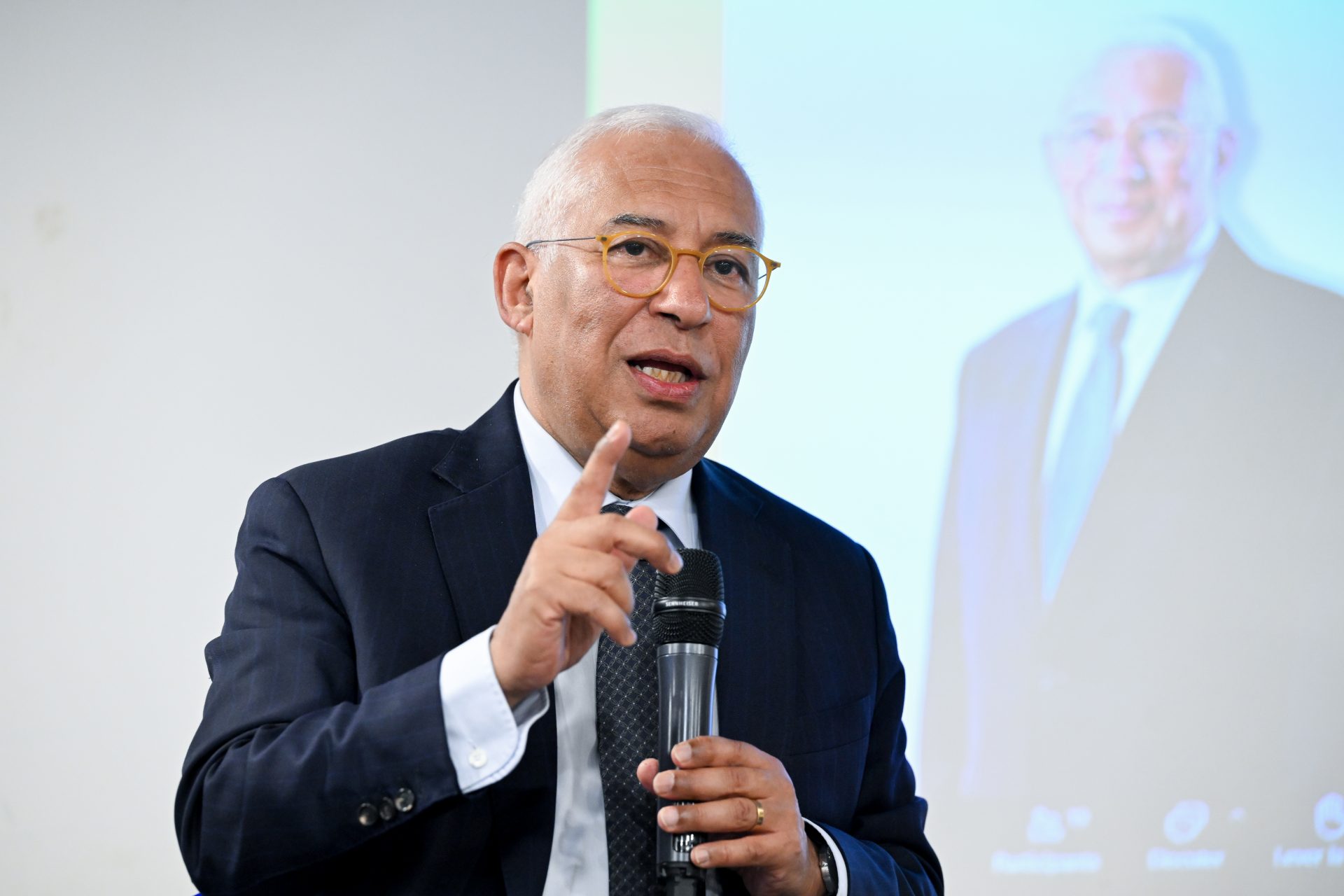 Europa não pode aceitar “ameaça de interferência” na sua vida política – António Costa