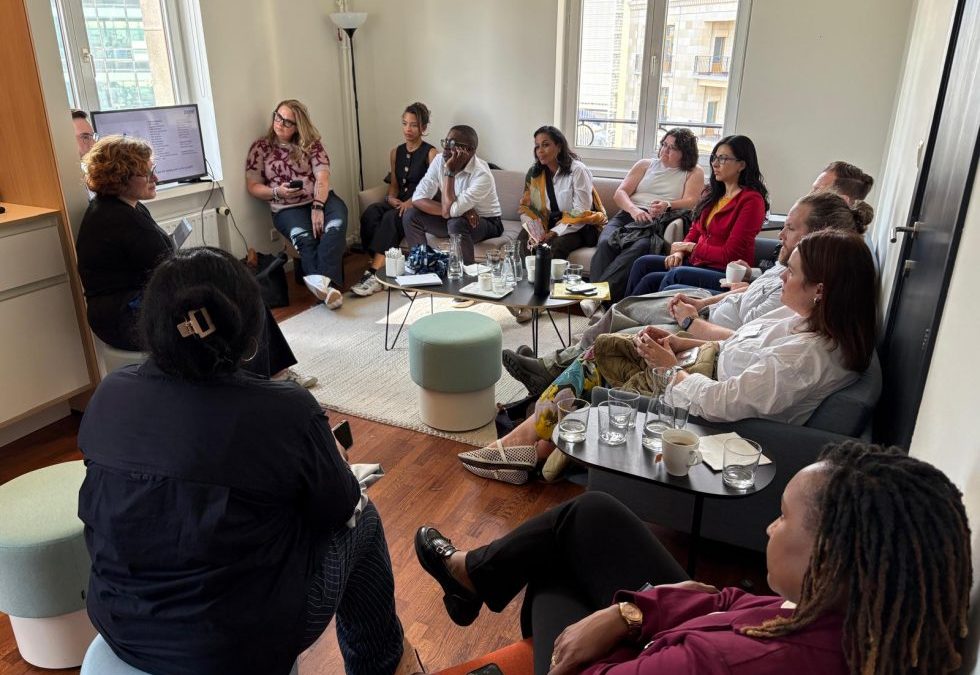 Publicité ou argent public? Des journalistes américains discutent du financement des médias avec la European Newsroom